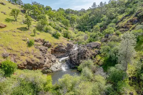 19127 Long Ravine Rd, Penn Valley, CA 95946 photo 11