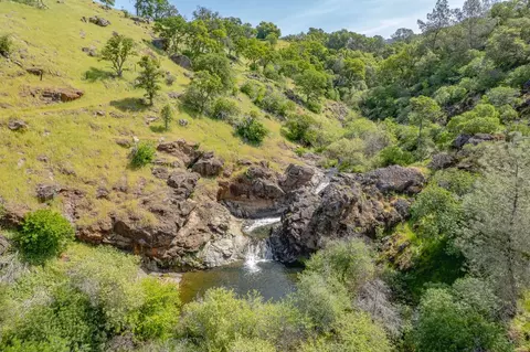 19127 Long Ravine Rd, Penn Valley, CA 95946 photo 10