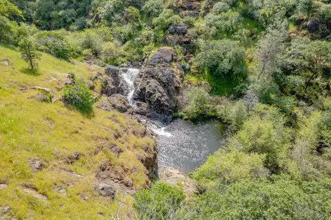 19127 Long Ravine Rd, Penn Valley, CA 95946 photo 8