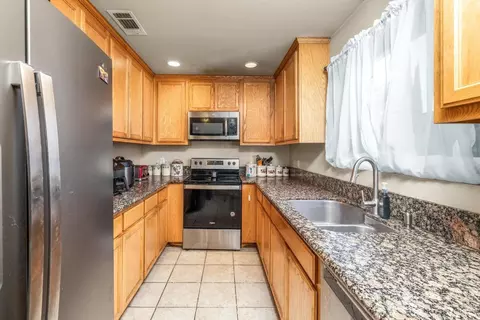 Kitchen - 1420 Thorsen Ave, Modesto, CA 95355 photo 1 of 2