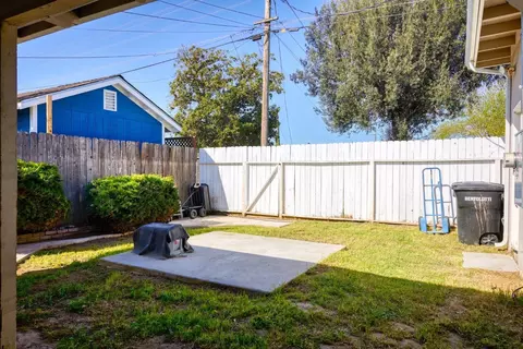 Exterior - 1420 Thorsen Ave, Modesto, CA 95355 photo 7 of 9
