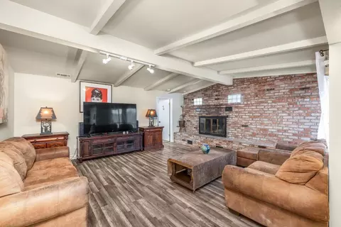 Living - 1420 Thorsen Ave, Modesto, CA 95355 photo 1 of 4