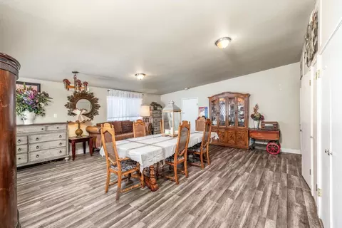 Dining - 1420 Thorsen Ave, Modesto, CA 95355 photo 1 of 2
