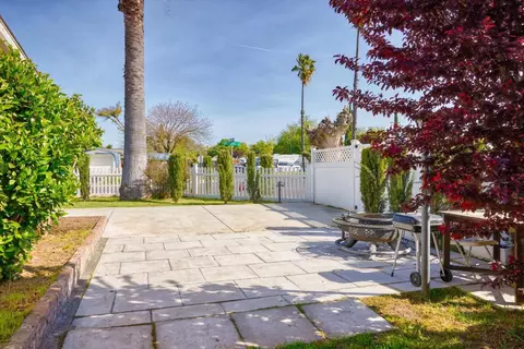 Exterior - 1420 Thorsen Ave, Modesto, CA 95355 photo 6 of 9