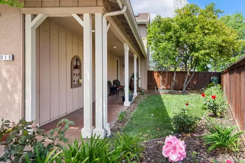 919 Campfire Cir, Rocklin, CA 95765 photo 3