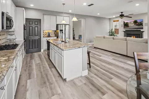 919 Campfire Cir, Rocklin, CA 95765 photo 11