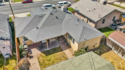 View/Area - 2112 6th St, Hughson, CA 95326 photo 5 of 5
