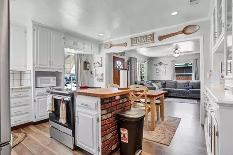 Kitchen - 2112 6th St, Hughson, CA 95326 photo 1 of 3