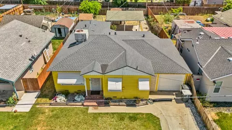 View/Area - 2112 6th St, Hughson, CA 95326 photo 2 of 5