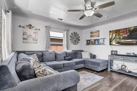 Living - 2112 6th St, Hughson, CA 95326 photo 2 of 2