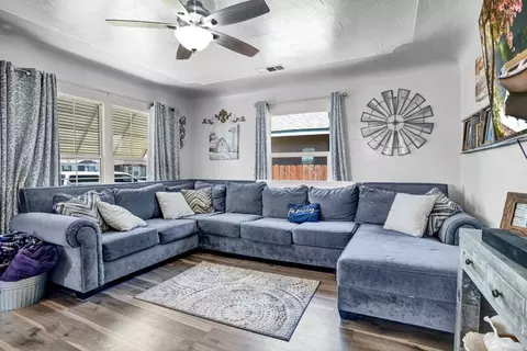 Living - 2112 6th St, Hughson, CA 95326 photo 1 of 2