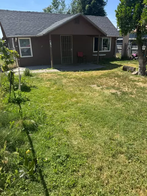 423 Empire Ave, Modesto, CA 95354 photo 1