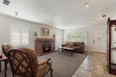 820 York St, Lodi, CA 95240 photo 3