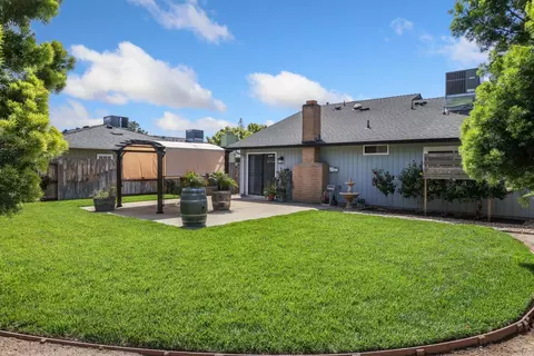 321 Columbia Dr, Lodi, CA 95240 photo 24