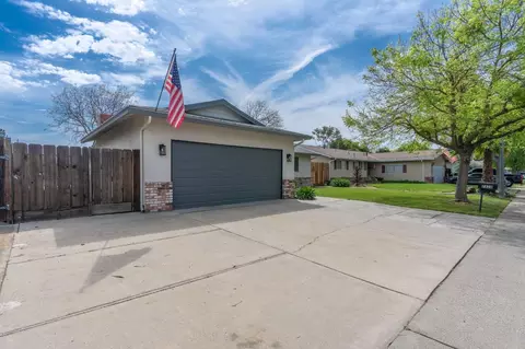 2628 Maxine Dr, Modesto, CA 95350 photo 2