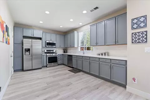 925 Devonshire Ln, Lincoln, CA 95648 photo 12