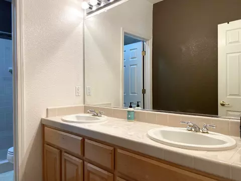 2434 Walnut Oaks Ln, Carmichael, CA 95608 photo 21