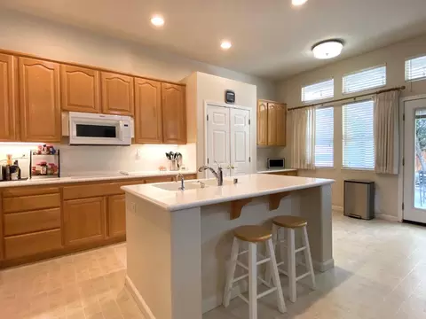 2434 Walnut Oaks Ln, Carmichael, CA 95608 photo 7