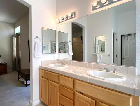 2434 Walnut Oaks Ln, Carmichael, CA 95608 photo 18