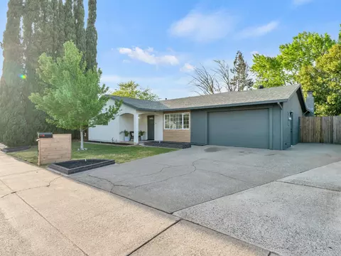 1102 William Way, Roseville, CA 95678