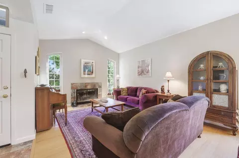 Living - 250 Tern Pl, Davis, CA 95616 photo 2 of 4