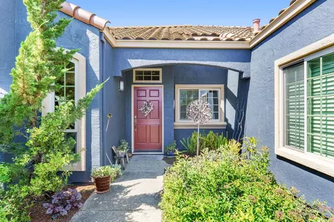 Exterior - 250 Tern Pl, Davis, CA 95616 photo 3 of 13
