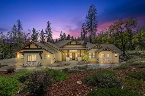 16665 Winchester Club Dr, Meadow Vista, CA 95722