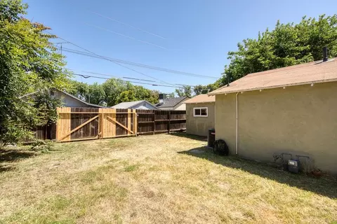 1541 Pearl St, Modesto, CA 95350 photo 14