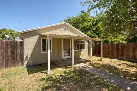1541 Pearl St, Modesto, CA 95350 photo 4