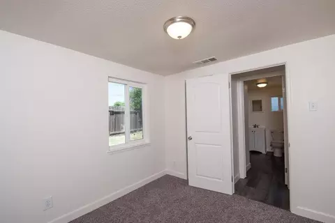 1541 Pearl St, Modesto, CA 95350 photo 10