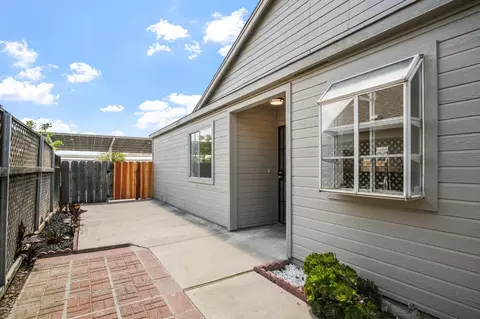 Exterior - 1732 Heritage Dr, Merced, CA 95341 photo 5 of 9
