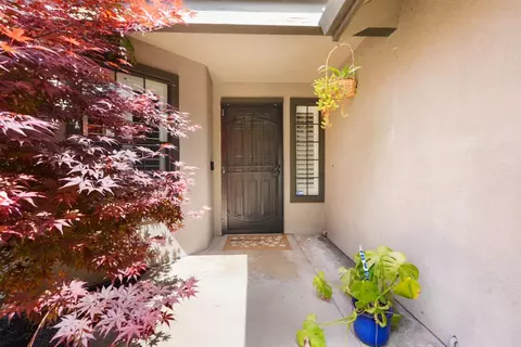Entry Way - 2421 Black Walnut Dr, Modesto, CA 95355 photo 1 of 4