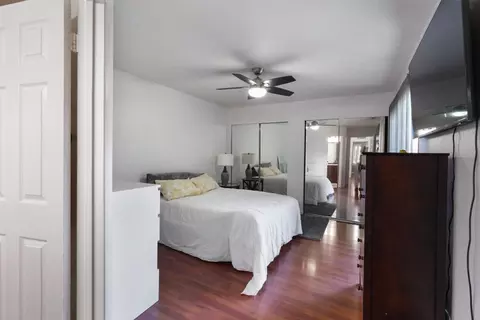 Bedroom - 2421 Black Walnut Dr, Modesto, CA 95355 photo 2 of 4