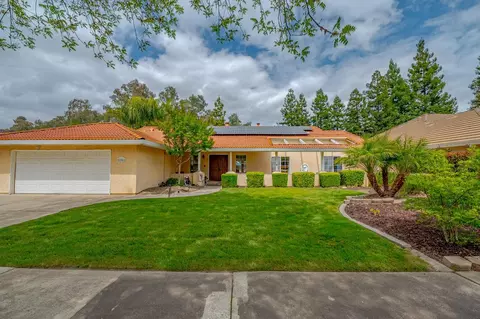 1251 Paseo Redondo Dr, Merced, CA 95348 photo 2