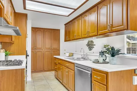 5808 Fernbrook Ct, Carmichael, CA 95608 photo 13