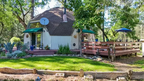 1300 Loka Ln, Greenwood, CA 95635