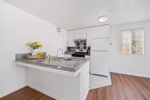 1305 Pacific Dr, Davis, CA 95616 photo 9