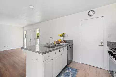 1305 Pacific Dr, Davis, CA 95616 photo 7