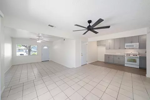 Living - 3115 Manand St, Carmichael, CA 95608 photo 12 of 14