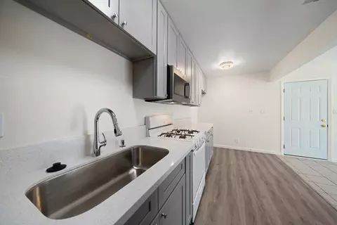 Kitchen - 3115 Manand St, Carmichael, CA 95608 photo 4 of 7