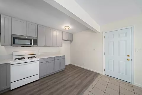 Kitchen - 3115 Manand St, Carmichael, CA 95608 photo 2 of 7