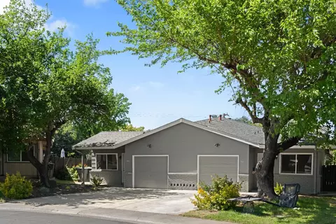 Exterior - 3115 Manand St, Carmichael, CA 95608 photo 2 of 12