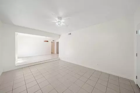 Living - 3115 Manand St, Carmichael, CA 95608 photo 2 of 14