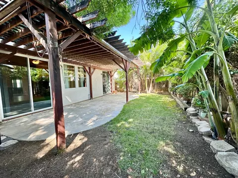Exterior - 1206 Swan Dr, Patterson, CA 95363 photo 4 of 5