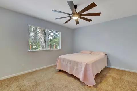 Bedroom - 18728 Norlene Way, Grass Valley, CA 95949 photo 5 of 7