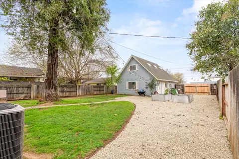 Exterior - 109 S Culver St, Willows, CA 95988 photo 5 of 15