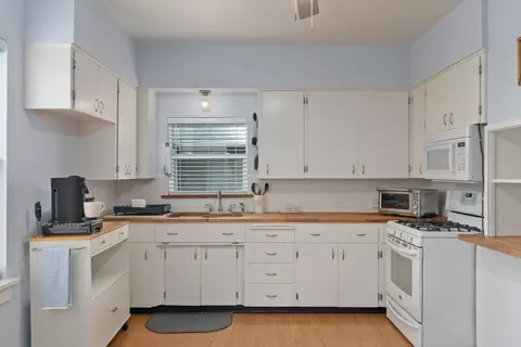 Kitchen - 109 S Culver St, Willows, CA 95988 photo 2 of 4