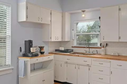 Kitchen - 109 S Culver St, Willows, CA 95988 photo 3 of 4