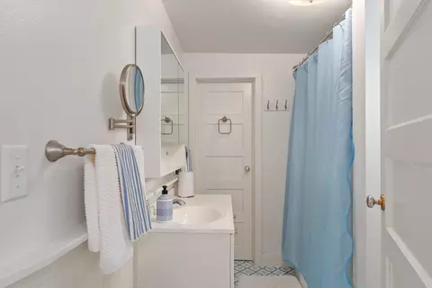 Bath - 109 S Culver St, Willows, CA 95988 photo 1 of 2