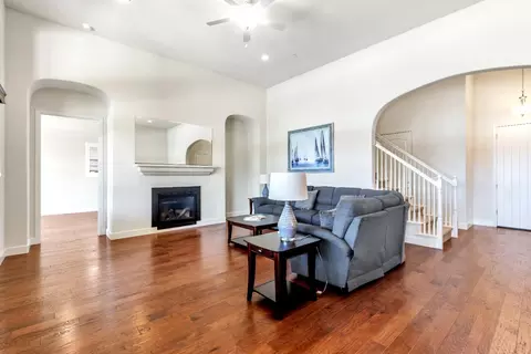 1587 Como Dr, Manteca, CA 95337 photo 6
